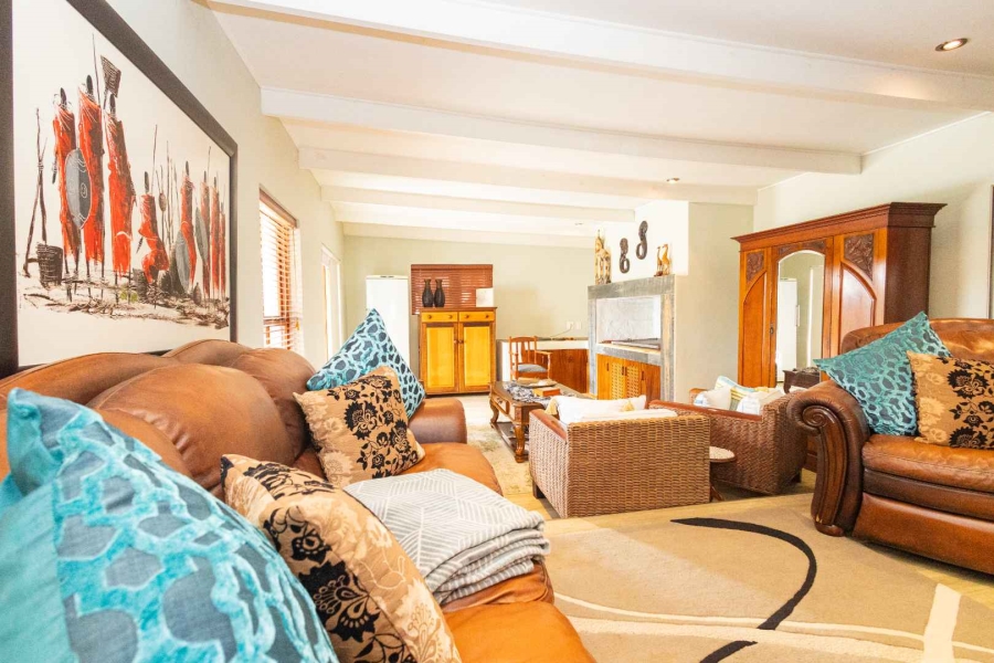 4 Bedroom Property for Sale in Panorama Western Cape